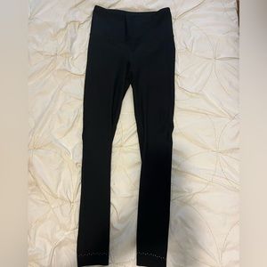 Lululemon Size 6 Black yoga pants